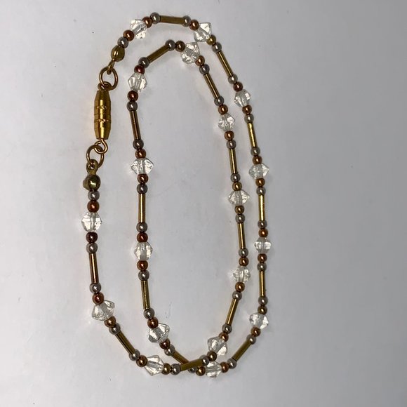 15 Inch Clear and Gold Handmade Beaded Necklace - Picture 4 of 8
